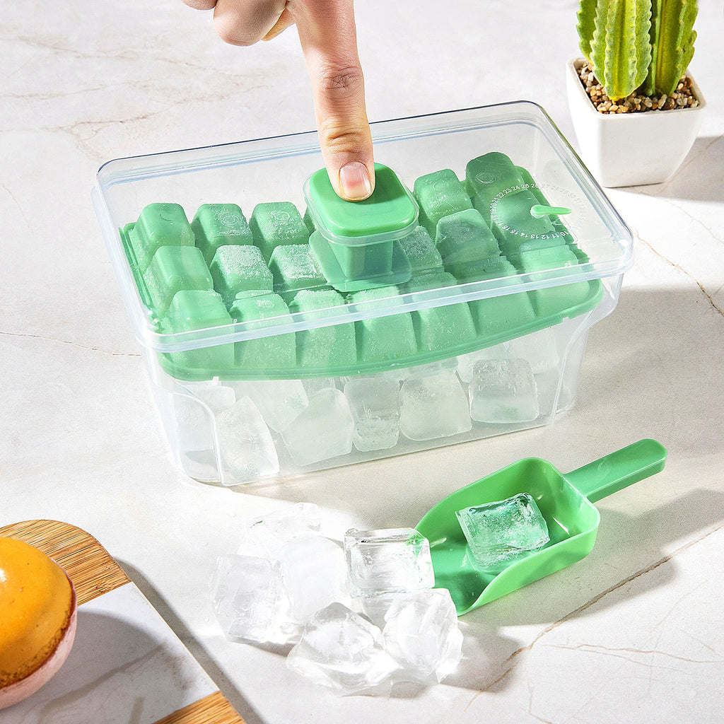 Forma de Gelo com Tampa e Recipiente – 68 Cubos, Fácil de Desenformar